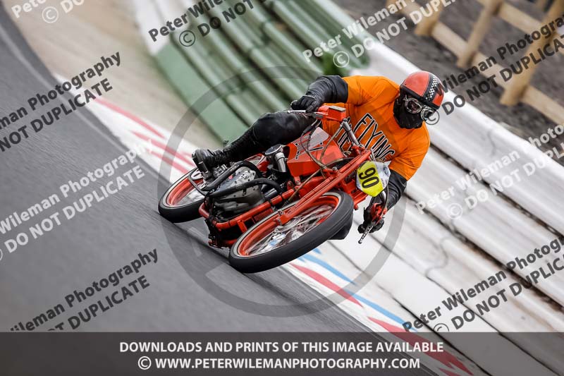 Vintage motorcycle club;eventdigitalimages;mallory park;mallory park trackday photographs;no limits trackdays;peter wileman photography;trackday digital images;trackday photos;vmcc festival 1000 bikes photographs